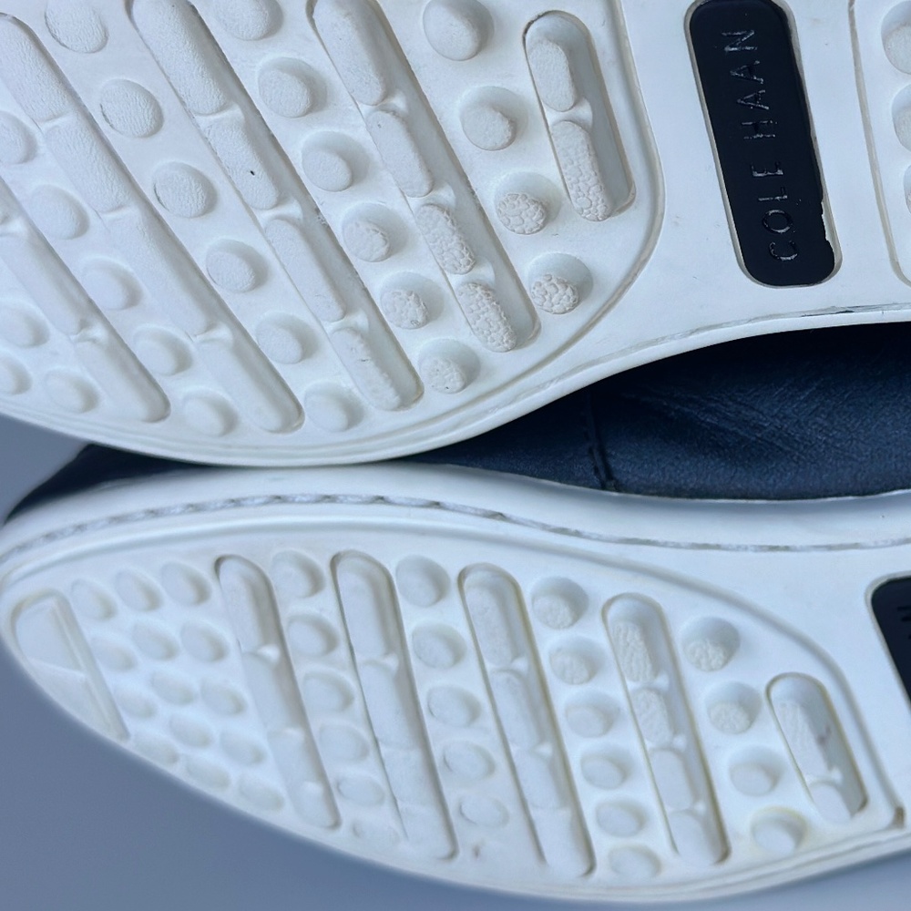 Cole Haan Grand OS Boat Shoes 9.5W  Navy Leather Studded Heel - Picture 9 of 16